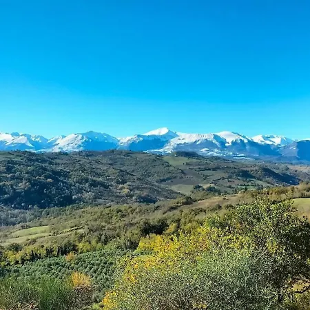 Charmantes Bauernhaus In Penna San Giovanni Holiday home