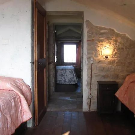 Charmantes Bauernhaus In Penna San Giovanni Holiday home Penna San Giovanni