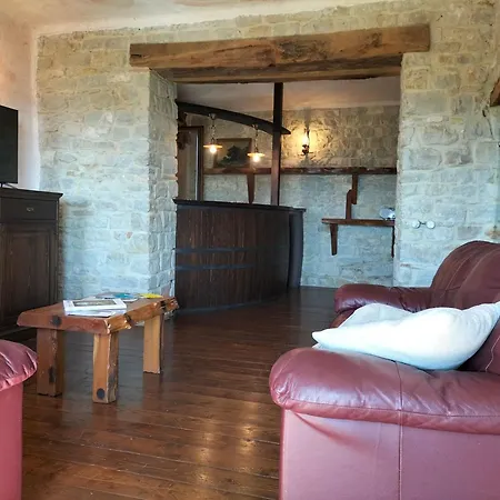 Charmantes Bauernhaus In Penna San Giovanni Holiday home *