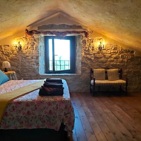 Nyaraló Old House
