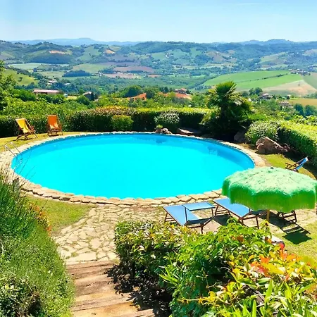 Charmantes Bauernhaus In Penna San Giovanni Holiday home *